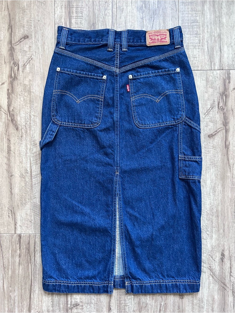 Levi's Womens High-Rise Slit Skirt Deep Blue Denim Midi Pencil Skirt cowgirl W26